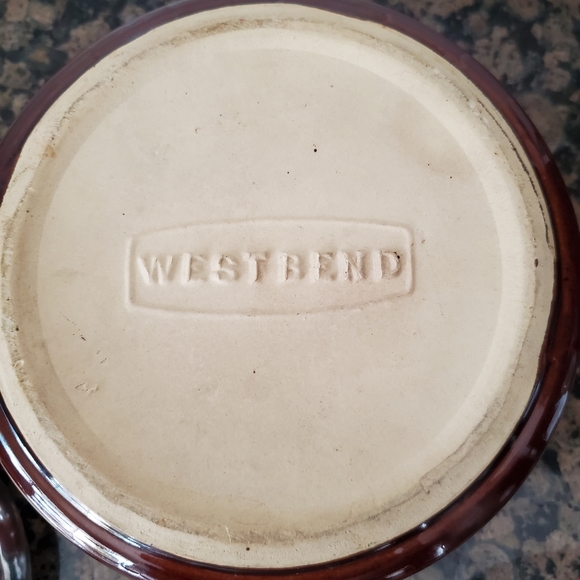 Vintage West Bend Bean Pot Stoneware Crock 2L With Lid - Picture 5 of 6
